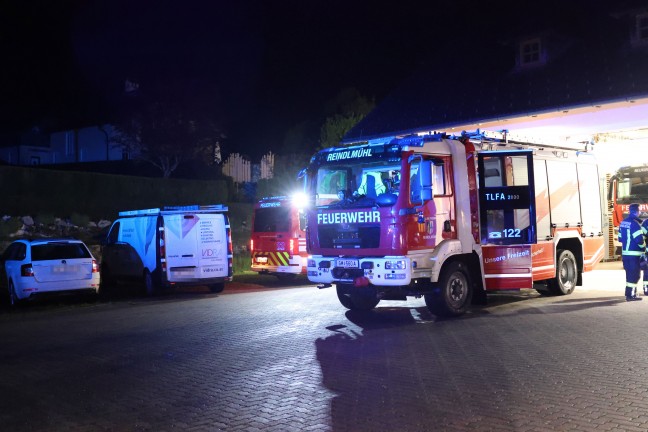 Nchtliche Suchaktion von Feuerwehr und Polizei samt Hubschrauber in Altmnster