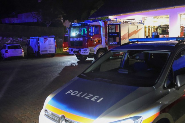 Nchtliche Suchaktion von Feuerwehr und Polizei samt Hubschrauber in Altmnster