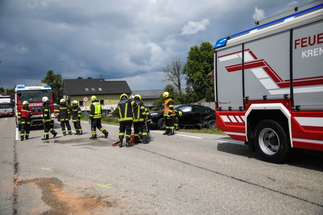 Heftiger Kreuzungscrash auf Innviertler Strae bei Krenglbach fordert eine verletzte Person