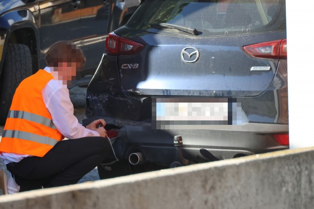 Auffahrunfall zwischen zwei PKW auf Innviertler Strae bei Krenglbach