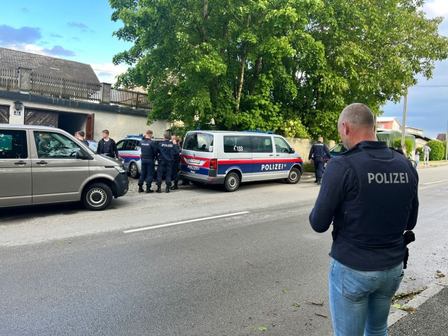 Grerer Polizeieinsatz nach Einbruchsversuch in Ried im Innkreis