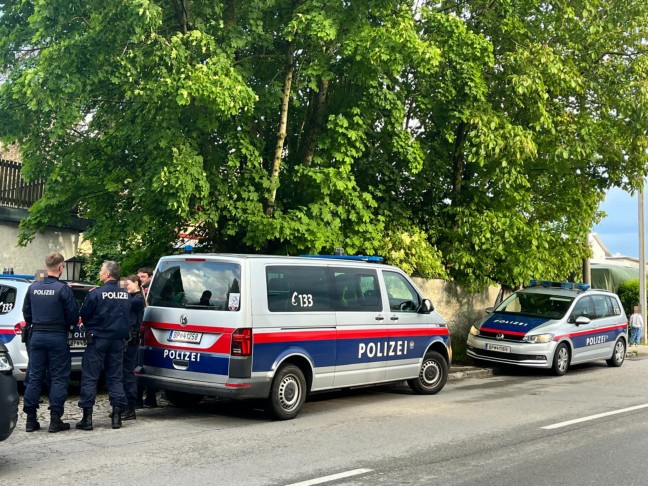 Grerer Polizeieinsatz nach Einbruchsversuch in Ried im Innkreis