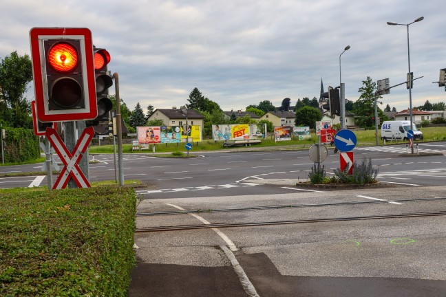 Bahnbergang: Sechsjhriger in Ottensheim von Regionalzug erfasst und tdlich verletzt