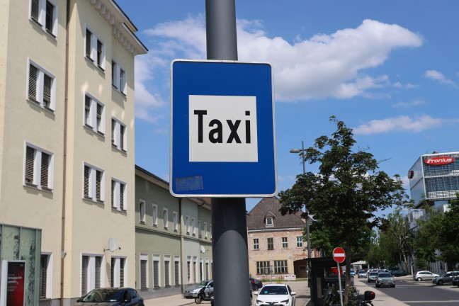 Messer als Tatwaffe: 34-J�hriger bedrohte in Wels-Innenstadt Taxilenker mit dem Umbringen