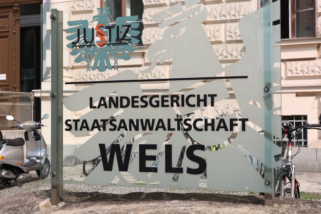 Mordversuch mit Mistgabel: Prozess am Landesgericht Wels nach Streit in Betreuungseinrichtung