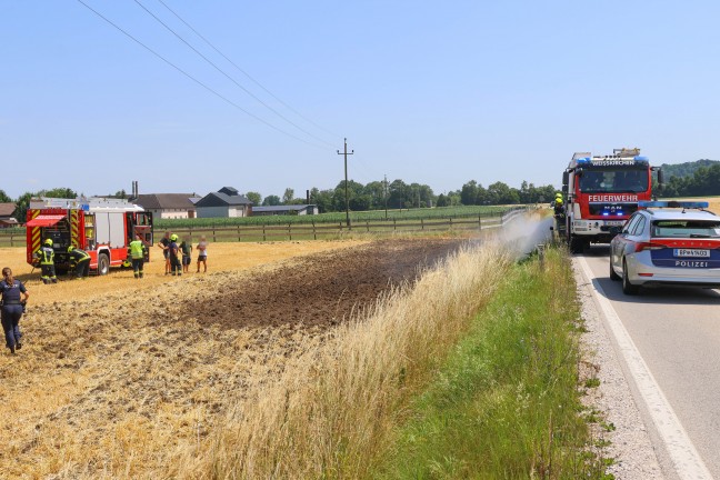 Brand eines Stoppelfeldes in Weikirchen an der Traun rasch gelscht
