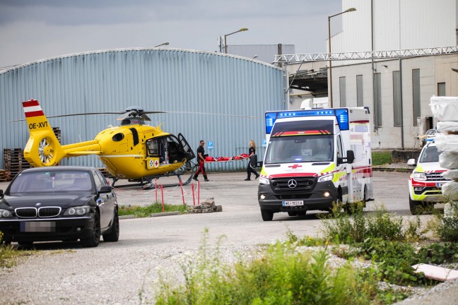 Arbeitsunfall auf Baustelle in Marchtrenk fordert zwei Schwerverletzte