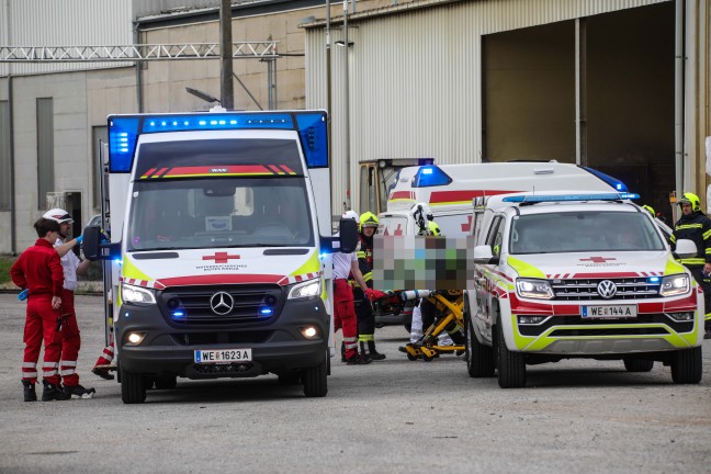 Arbeitsunfall auf Baustelle in Marchtrenk fordert zwei Schwerverletzte