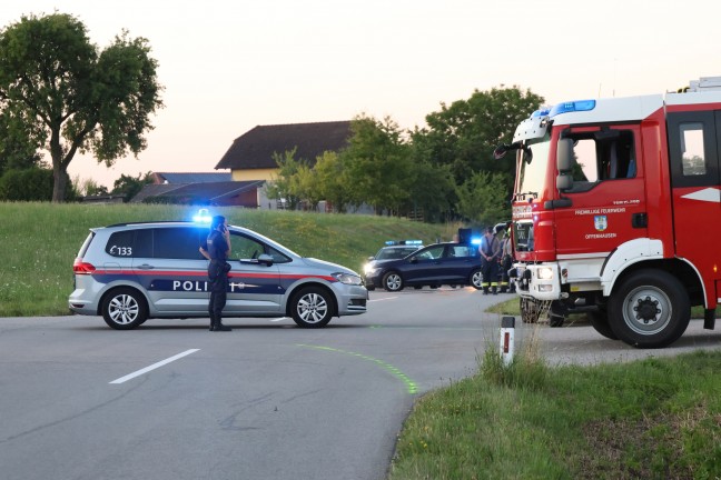 Tragischer Crash: Radfahrerin (13) bei Kollision mit PKW in Offenhausen t�dlich verletzt