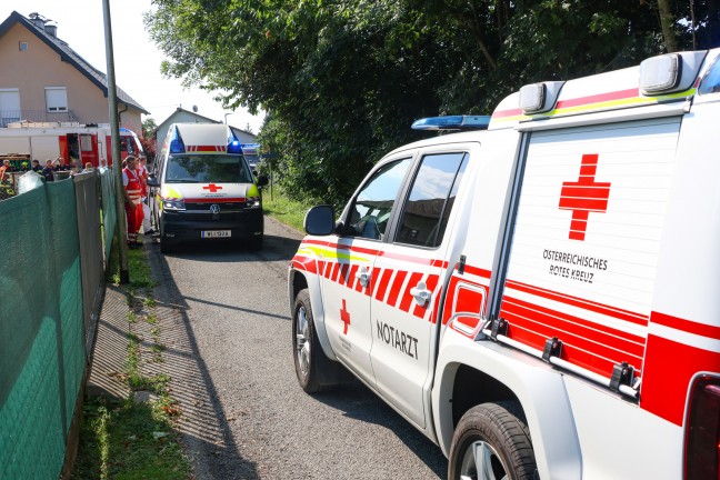 Vier Verletzte bei Brand in einem Einfamilienhaus in Edt bei Lambach