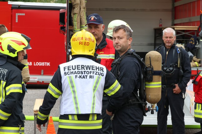 Chlorgasaustritt: Gro�einsatz der Feuerwehr bei Freibad in St. Martin im Innkreis