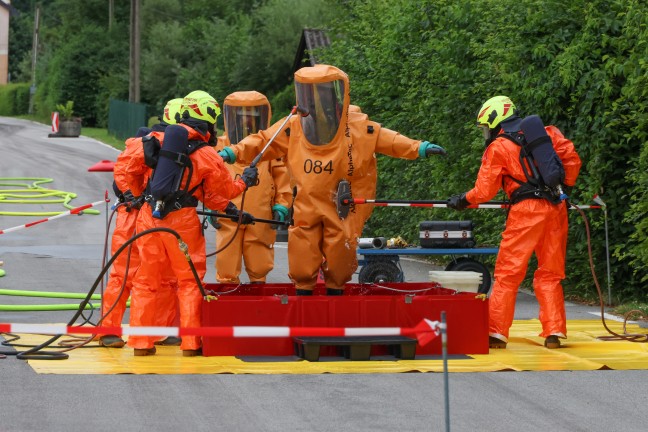 Chlorgasaustritt: Gro�einsatz der Feuerwehr bei Freibad in St. Martin im Innkreis