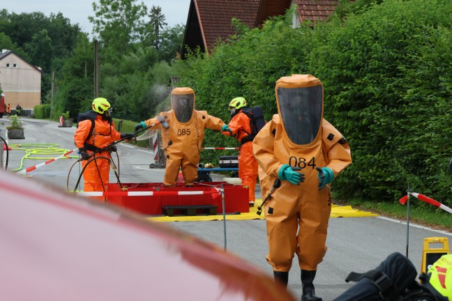 Chlorgasaustritt: Gro�einsatz der Feuerwehr bei Freibad in St. Martin im Innkreis