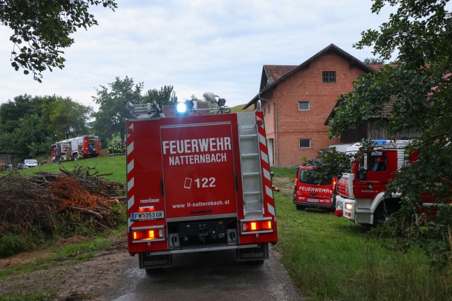 Drei Feuerwehren bei Zimmerbrand in einem Wohnhaus in Natternbach im Einsatz