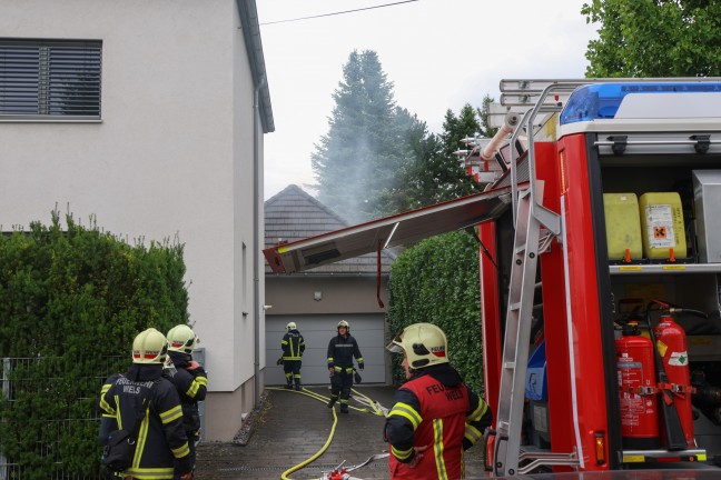 Brand in einem Nebengeb�ude eines Wohnhauses in Wels-Pernau noch rechtzeitig entdeckt