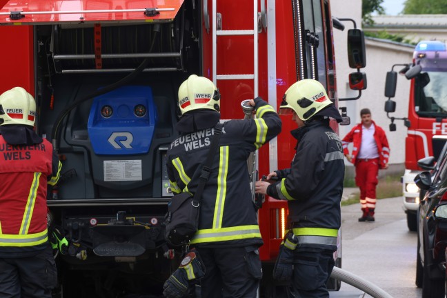 Brand in einem Nebengeb�ude eines Wohnhauses in Wels-Pernau noch rechtzeitig entdeckt