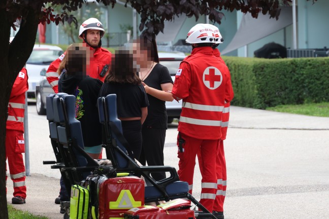 Kinderzimmer in Vollbrand: Gr��erer Einsatz bei Brand in einer Wohnanlage in V�cklabruck