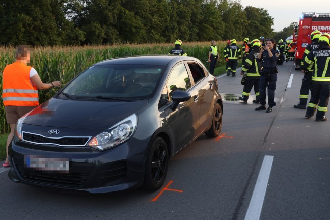 Drei teils Schwerverletzte bei Crash mit vier beteiligten Autos auf Wiener Stra�e bei Lambach