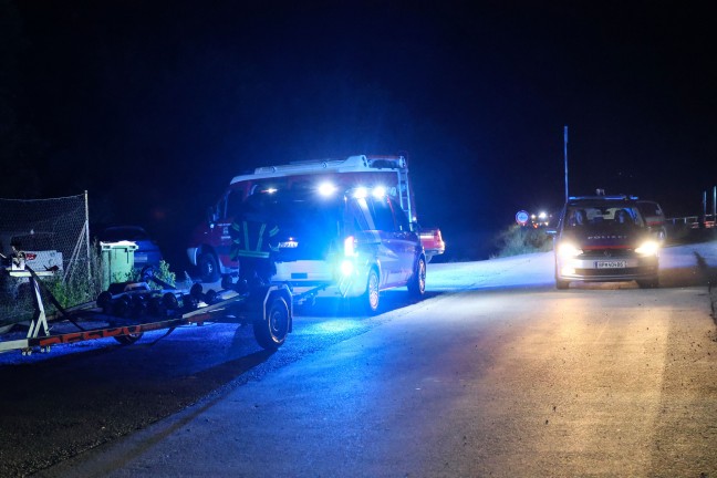 Gro�angelegte n�chtliche Suchaktion nach vermeintlich abgest�rztem Motorsegler bei Kronstorf