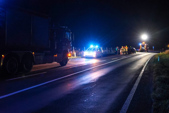Steinhaus: Einsatzkr�fte zu Aufr�umarbeiten nach Wildunfall auf der Pyhrnpass Stra�e alarmiert