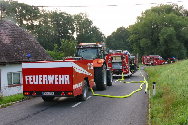 Brand in einem Hausanbau in Aichkirchen sorgte f�r Einsatz zweier Feuerwehren