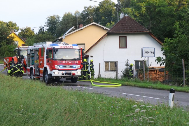 Brand in einem Hausanbau in Aichkirchen sorgte f�r Einsatz zweier Feuerwehren