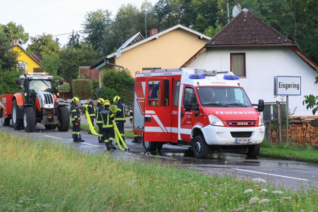 Brand in einem Hausanbau in Aichkirchen sorgte f�r Einsatz zweier Feuerwehren