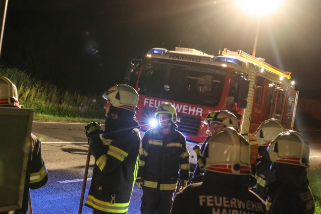 Heftiger Auffahrunfall auf Innviertler Stra�e bei Krenglbach endet glimpflich