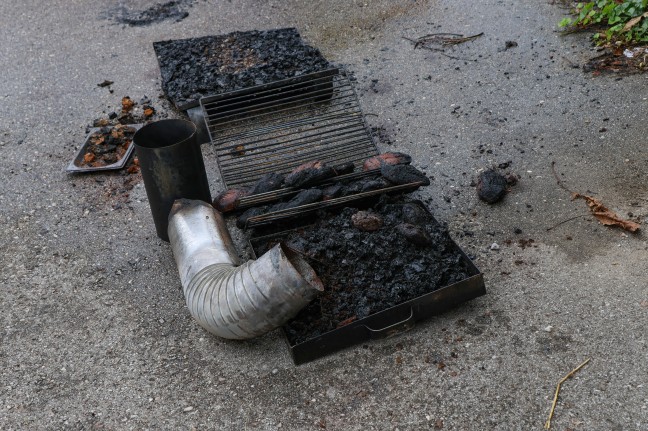 Brand einer Selche in einem landwirtschaftlichen Geb�ude in Kremsm�nster