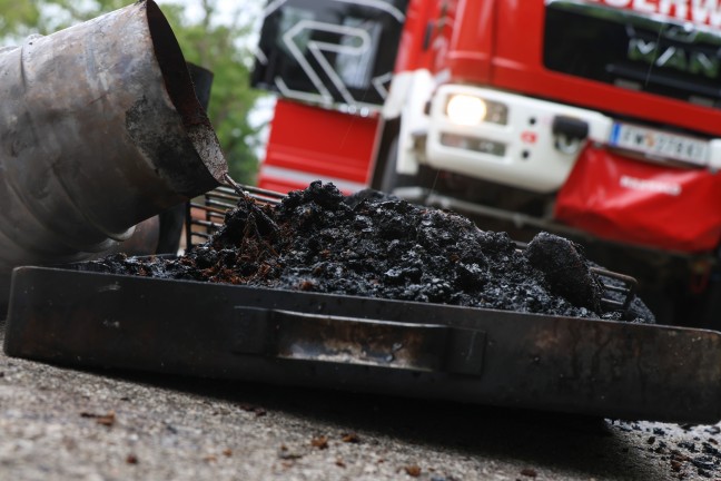 Brand einer Selche in einem landwirtschaftlichen Geb�ude in Kremsm�nster