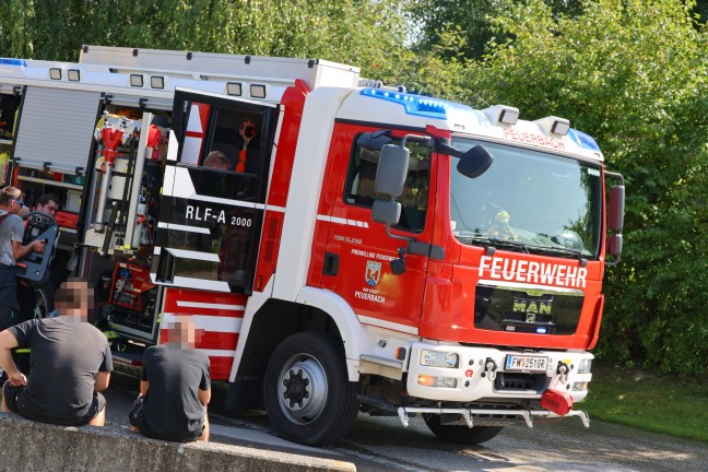 Vier Feuerwehren bei Brand in der Garage eines Wohnhauses in Steegen im Einsatz