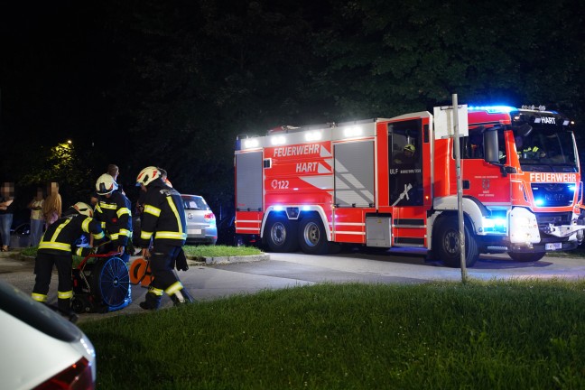 Drei Feuerwehren bei K�chenbrand in einem Mehrparteienhaus in Leonding im Einsatz