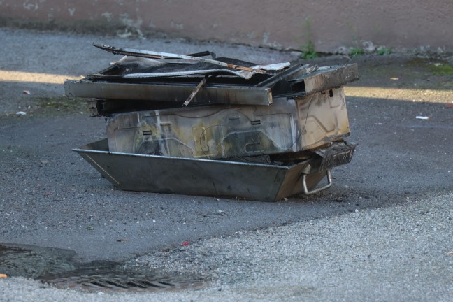 K�chenbrand in einer Wohnung eines Mehrparteienwohnhauses in Asten rasch gel�scht