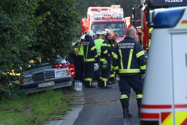 Autolenker (30) erlag nach schwerem Verkehrsunfall bei Pilsbach im Krankenhaus seinen Verletzungen