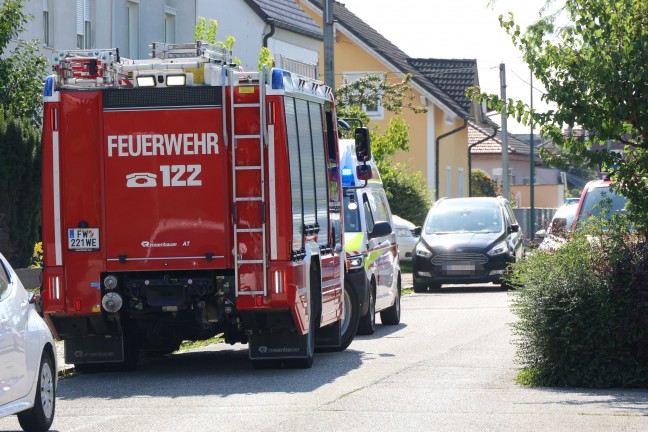 Kind eingeklemmt: Einsatzkr�fte zu Personenrettung nach Wels-Neustadt alarmiert