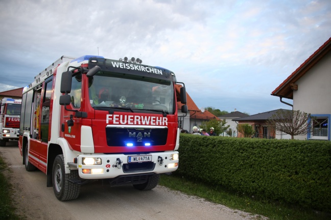 Feuerwehr bei Gasgeruch in Weißkirchen an der Traun im Einsatz