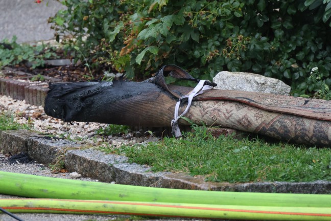 44 Personen evakuiert: Wieder gr��erer Einsatz bei Kellerbrand in einem Hochhaus in Wels-Lichtenegg