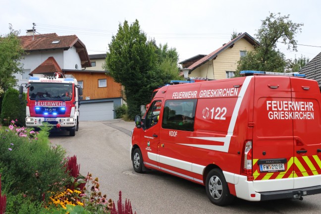 Gasaustritt: Gasleitung bei Baggerarbeiten auf einem Grundst�ck in Grieskirchen besch�digt