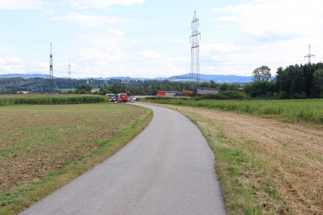 T�dlicher Verkehrsunfall: Auto in Dietach frontal gegen Mauer gekracht