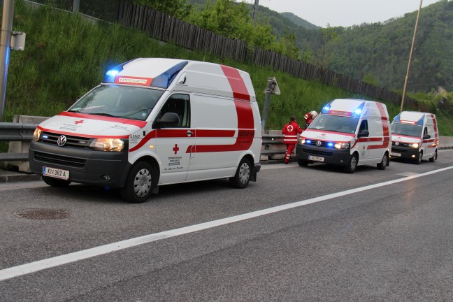 Groe Einsatzbung im Kremsursprungtunnel