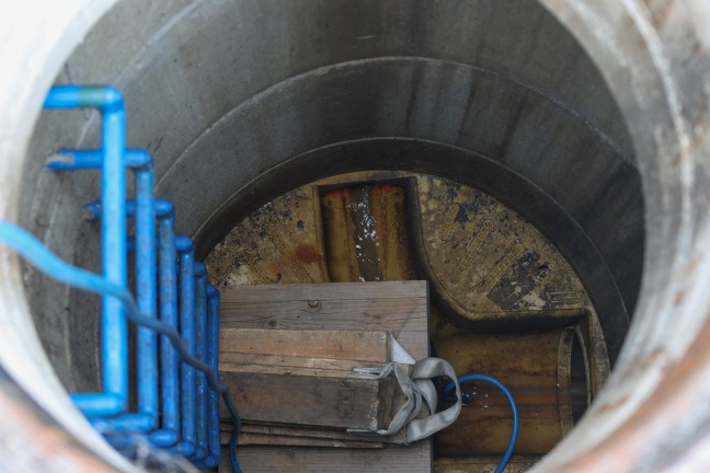 Lambach: Heiz�l bei Demontagearbeiten eines alten �ltanks in Kanalisation gelangt