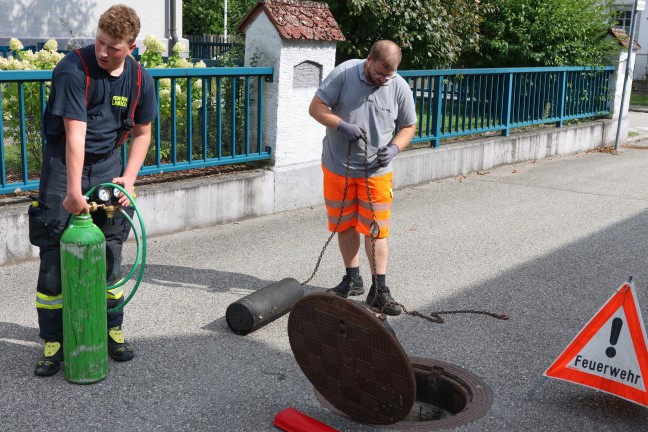 Lambach: Heiz�l bei Demontagearbeiten eines alten �ltanks in Kanalisation gelangt
