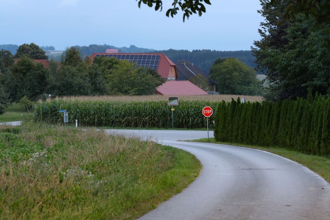 Einsatzkr�fte zu Personenrettung nach Fahrzeugkollision in Pfarrkirchen bei Bad Hall alarmiert