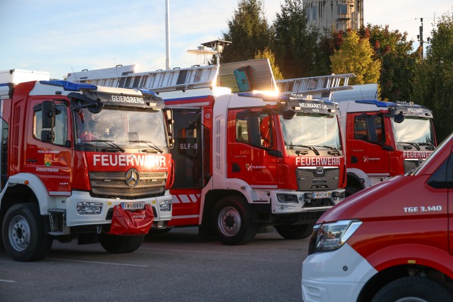 Regionale Fachmesse: Feuerwehr pr�sentiert eigenen F�hrungskr�ften St�tzpunkte und Spezialausr�stung