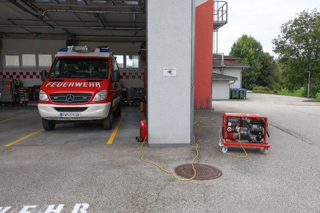 T�dlicher Verkehrsunfall: Auto in Kematen am Innbach frontal gegen Unterf�hrung gekracht