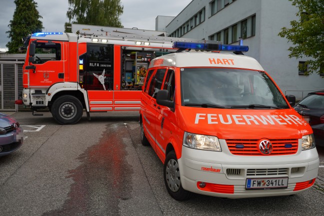 Brand von Abfallcontainern in einer M�llinsel in Leonding sorgte f�r Einsatz der Feuerwehr