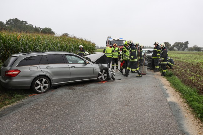 Frontalcrash in Wei�kirchen an der Traun fordert mehrere teils Schwerverletzte