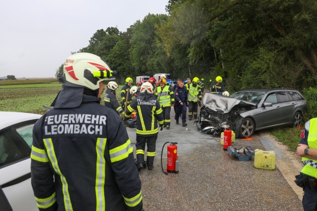 Frontalcrash in Wei�kirchen an der Traun fordert mehrere teils Schwerverletzte