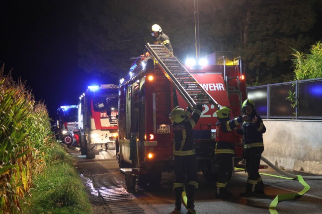 Ausgedehnter Vollbrand im Dachgescho� eines Wohnhauses in Thalheim bei Wels