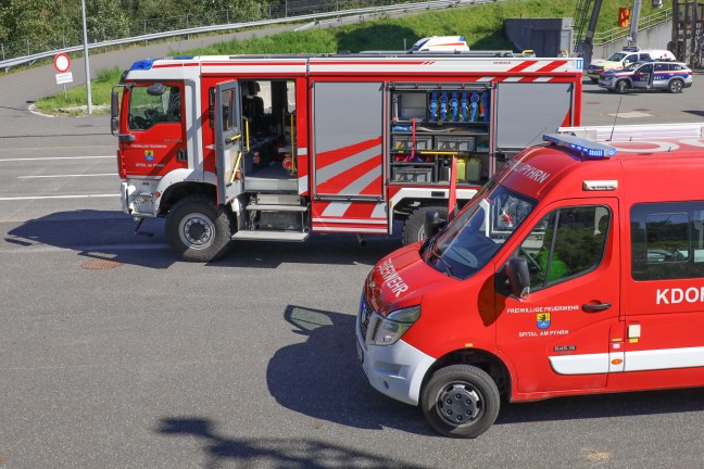 Brand im Bosrucktunnel: Gr��erer Einsatz der Feuerwehren auf Pyhrnautobahn bei Spital am Pyhrn